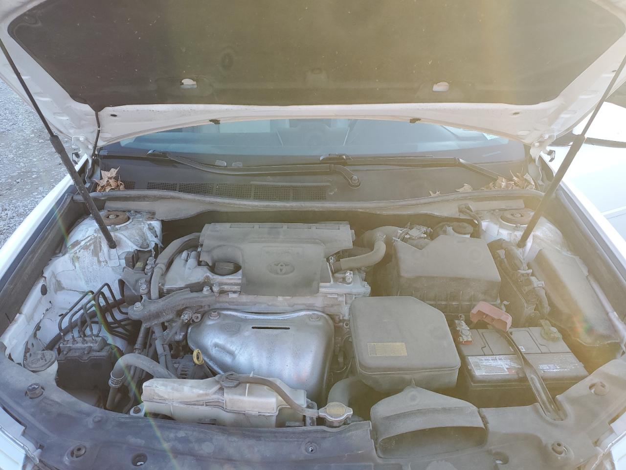 2014 Toyota Camry - Image 11