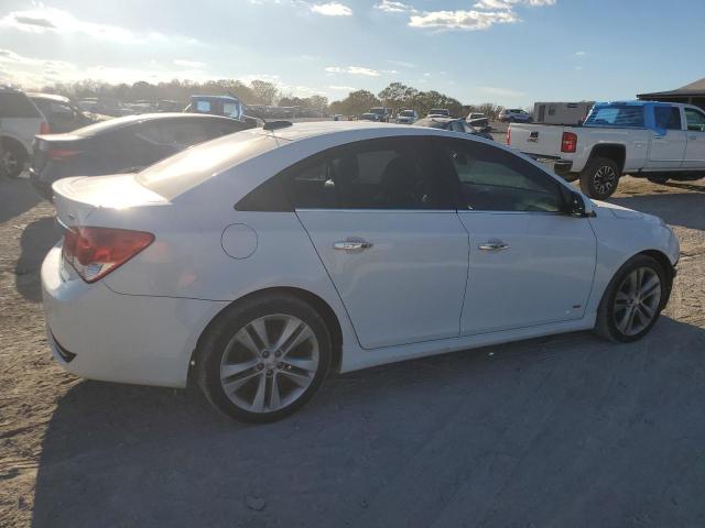 Sedans CHEVROLET CRUZE 2015 Biały