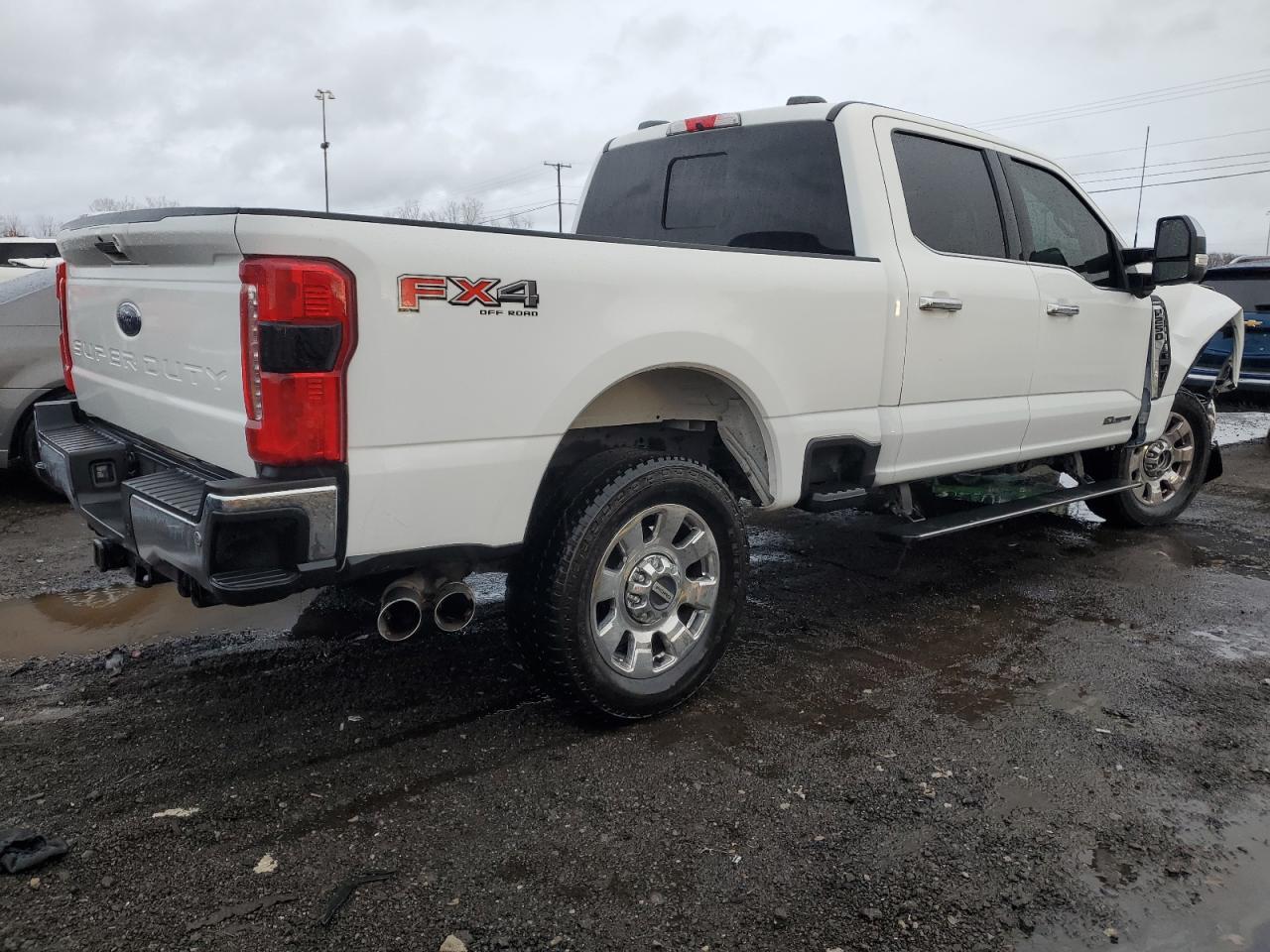 2023 Ford F250 - Image 3