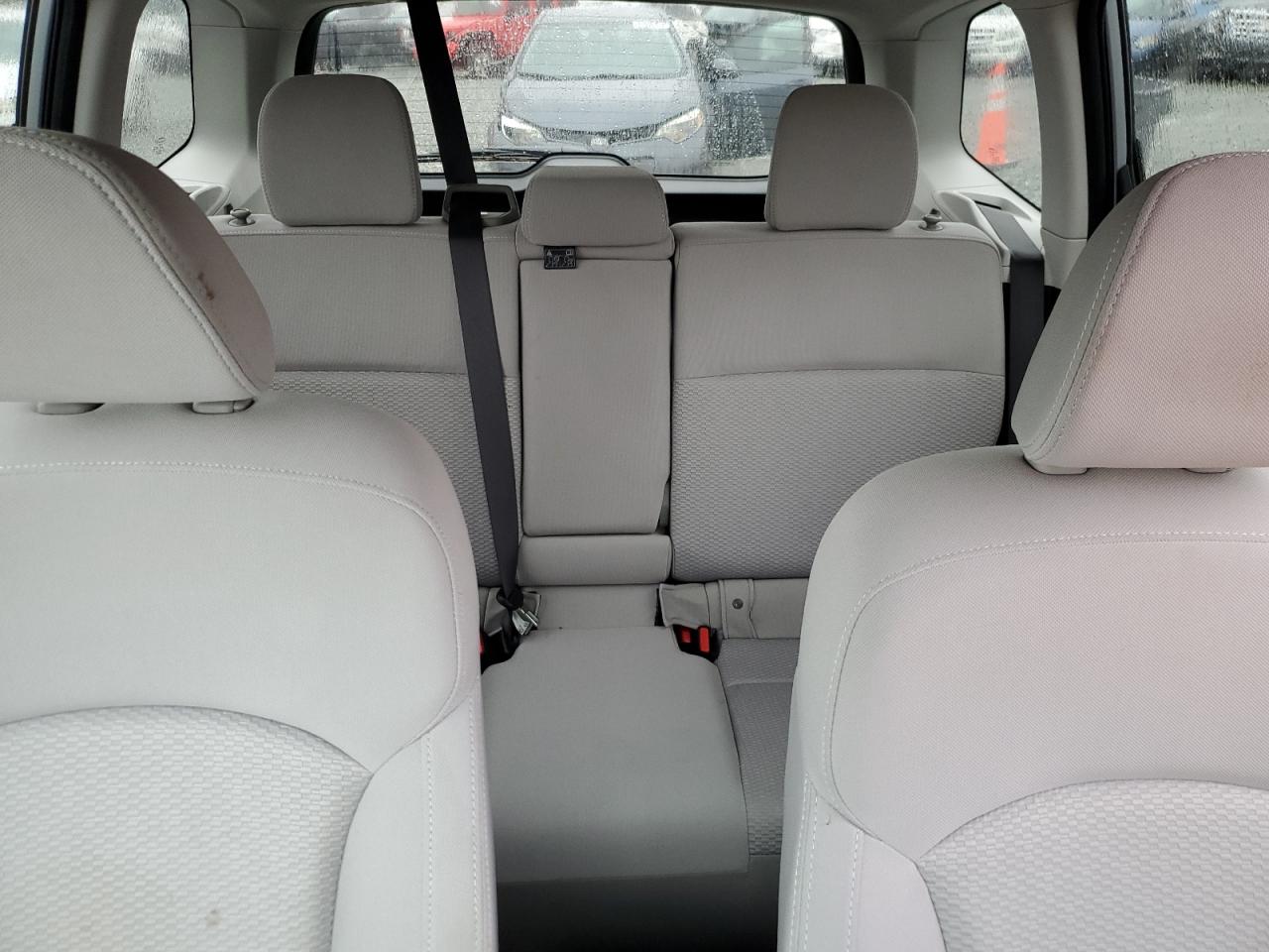2015 Subaru Forester - Image 10