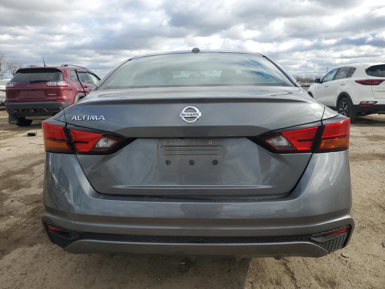 2020 Nissan Altima - Image 6