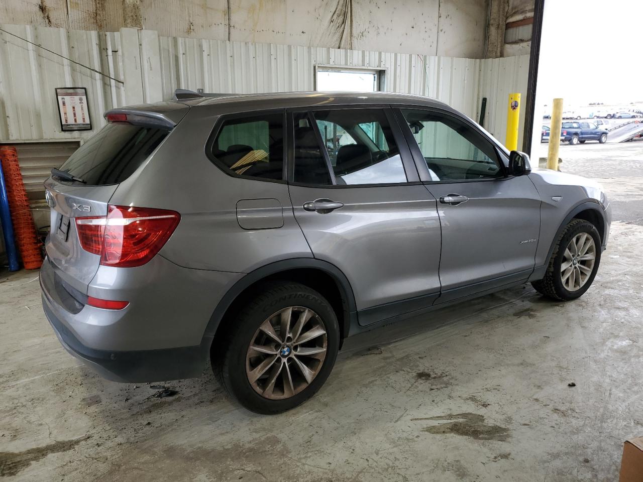 VIN 5UXWY3C52F0E97610 2015 BMW X3 no.3