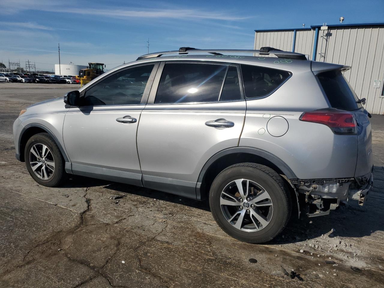 VIN 2T3WFREV2HW371394 2017 TOYOTA RAV4 no.2