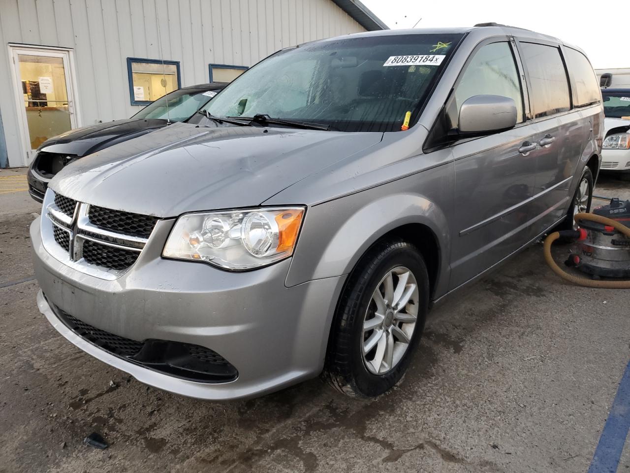 2016 Dodge Caravan - Image 1