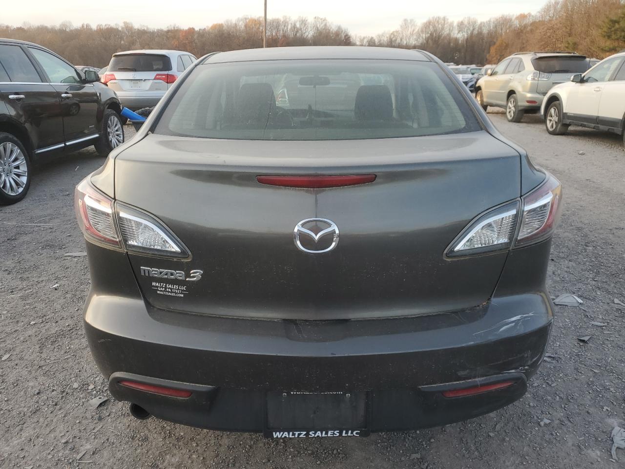 2010 Mazda 3 - Image 6