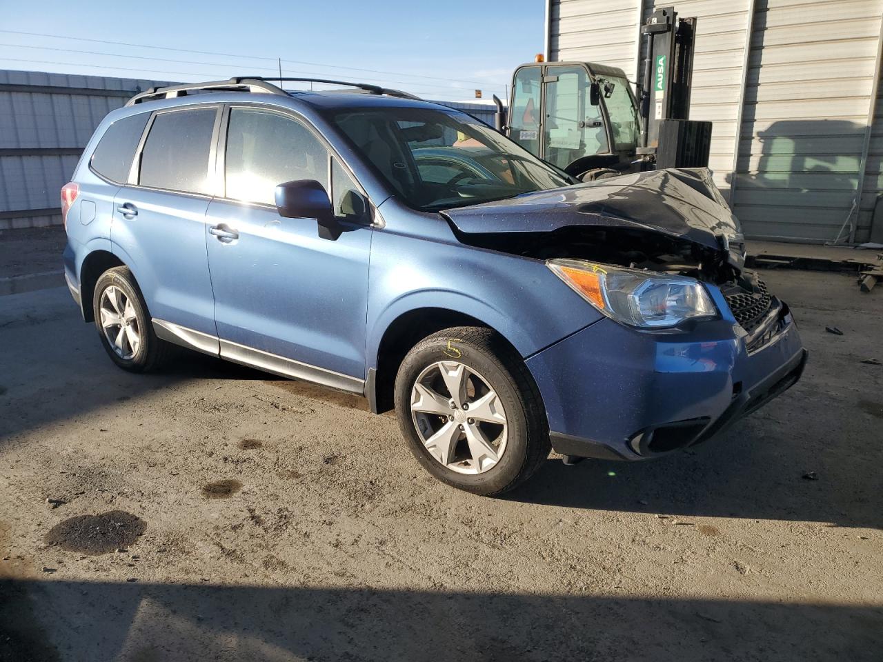 VIN JF2SJADC0GH460255 2016 SUBARU FORESTER no.4