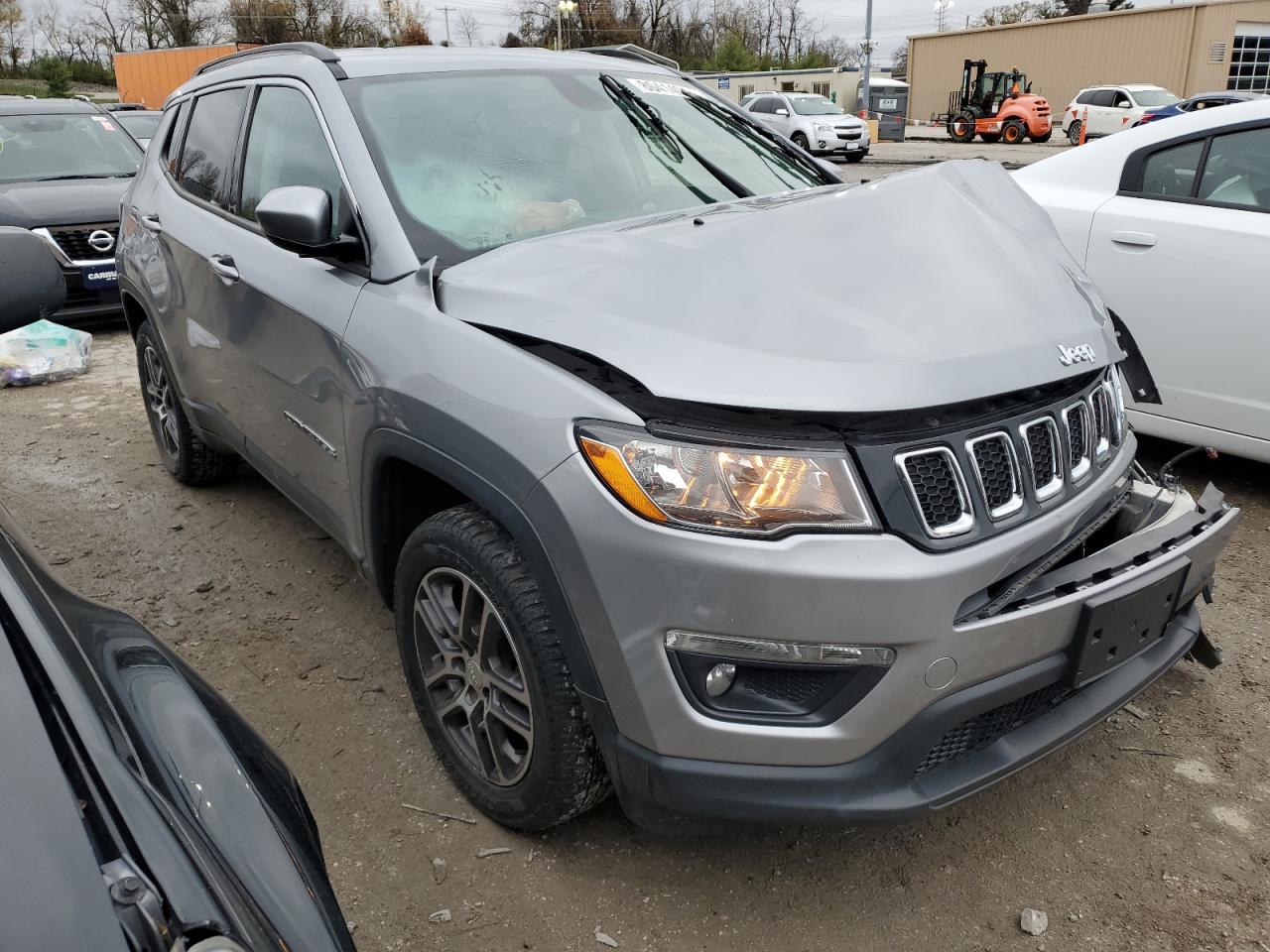 2017 Jeep Compass - Image 4