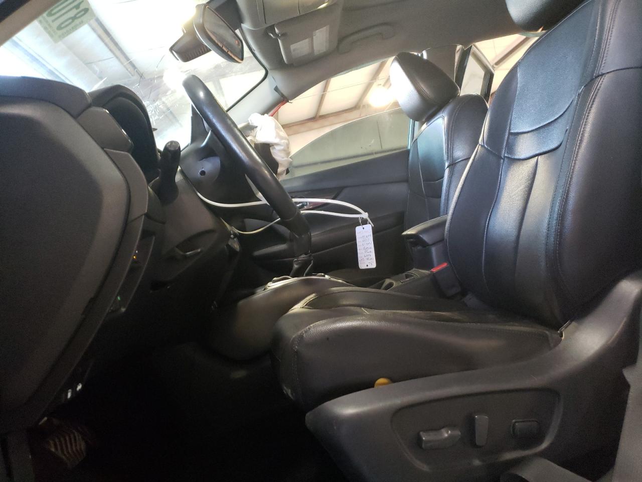 2017 Nissan Rogue - Image 7