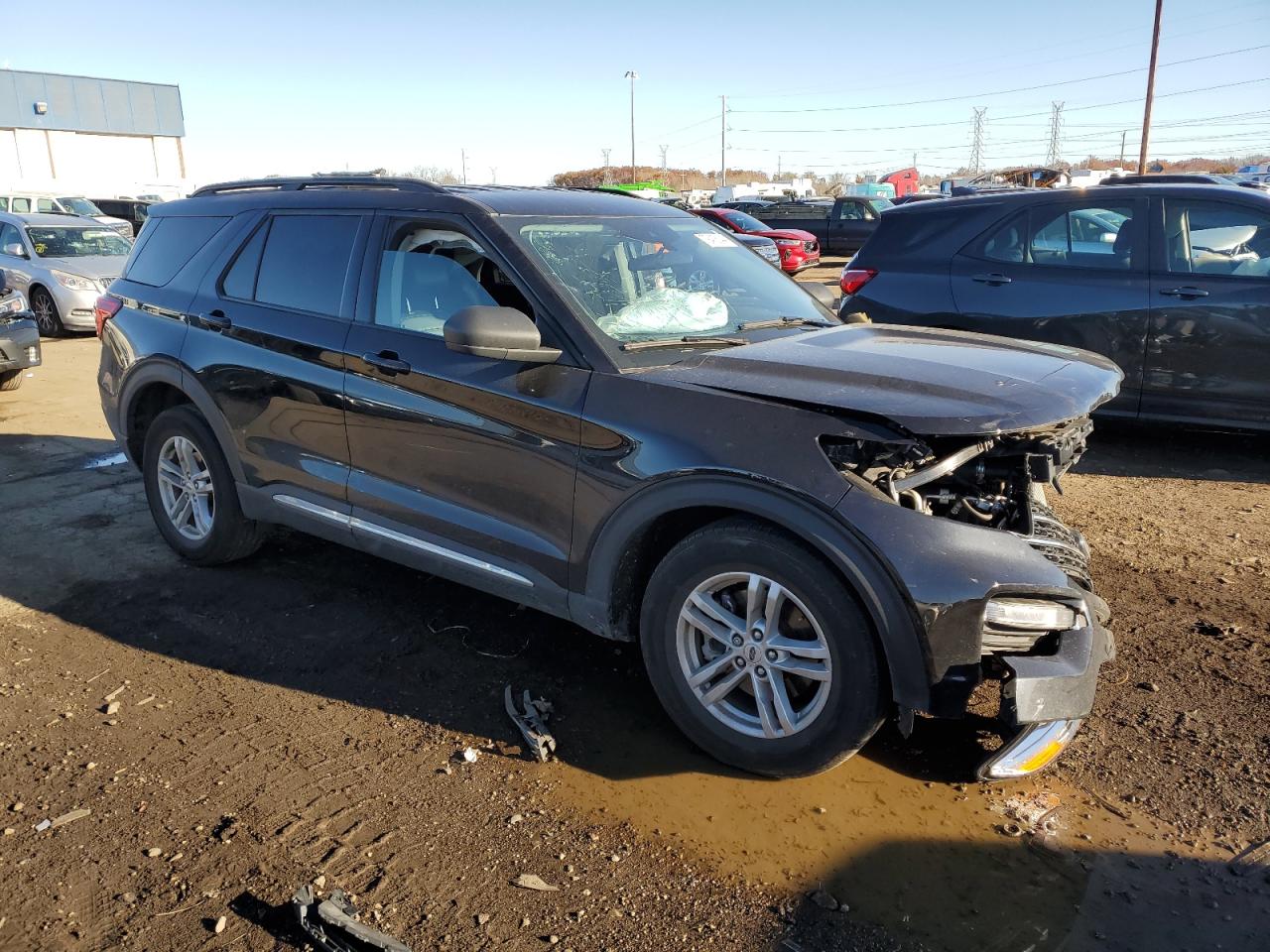 2023 Ford Explorer - Image 4