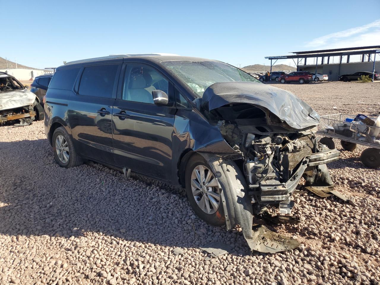 2016 Kia Sedona - Image 4