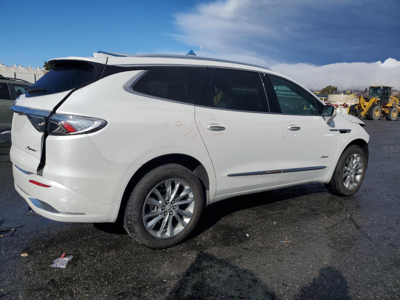 VIN 5GAEVCKW9PJ208037 2023 BUICK ENCLAVE no.3