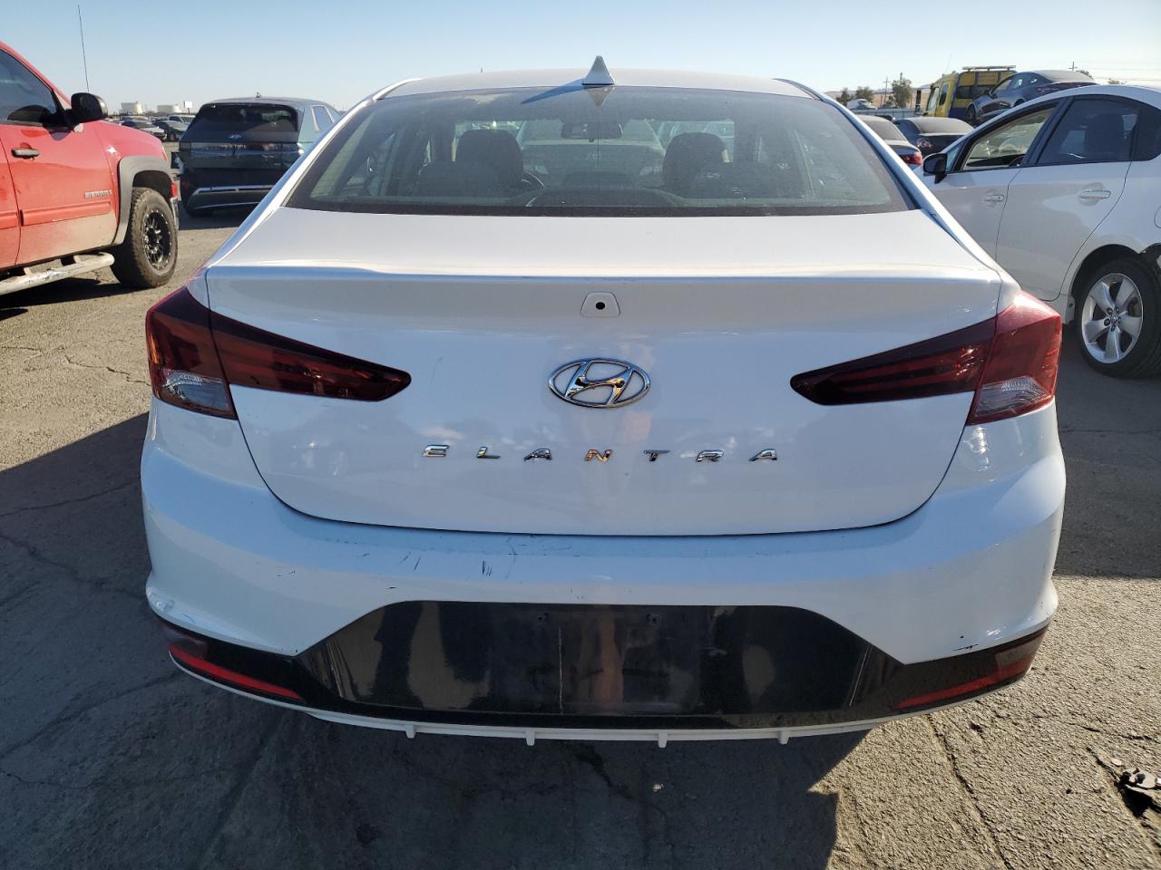 2019 Hyundai Elantra - Image 6