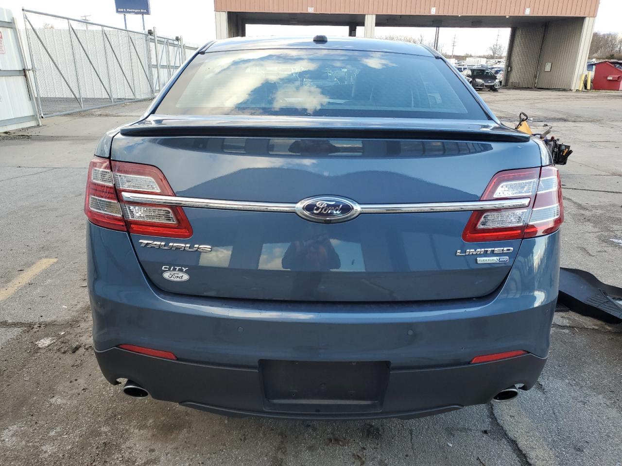 2018 Ford Taurus Limited VIN: 1FAHP2J84JG113804 Lot: 81264234