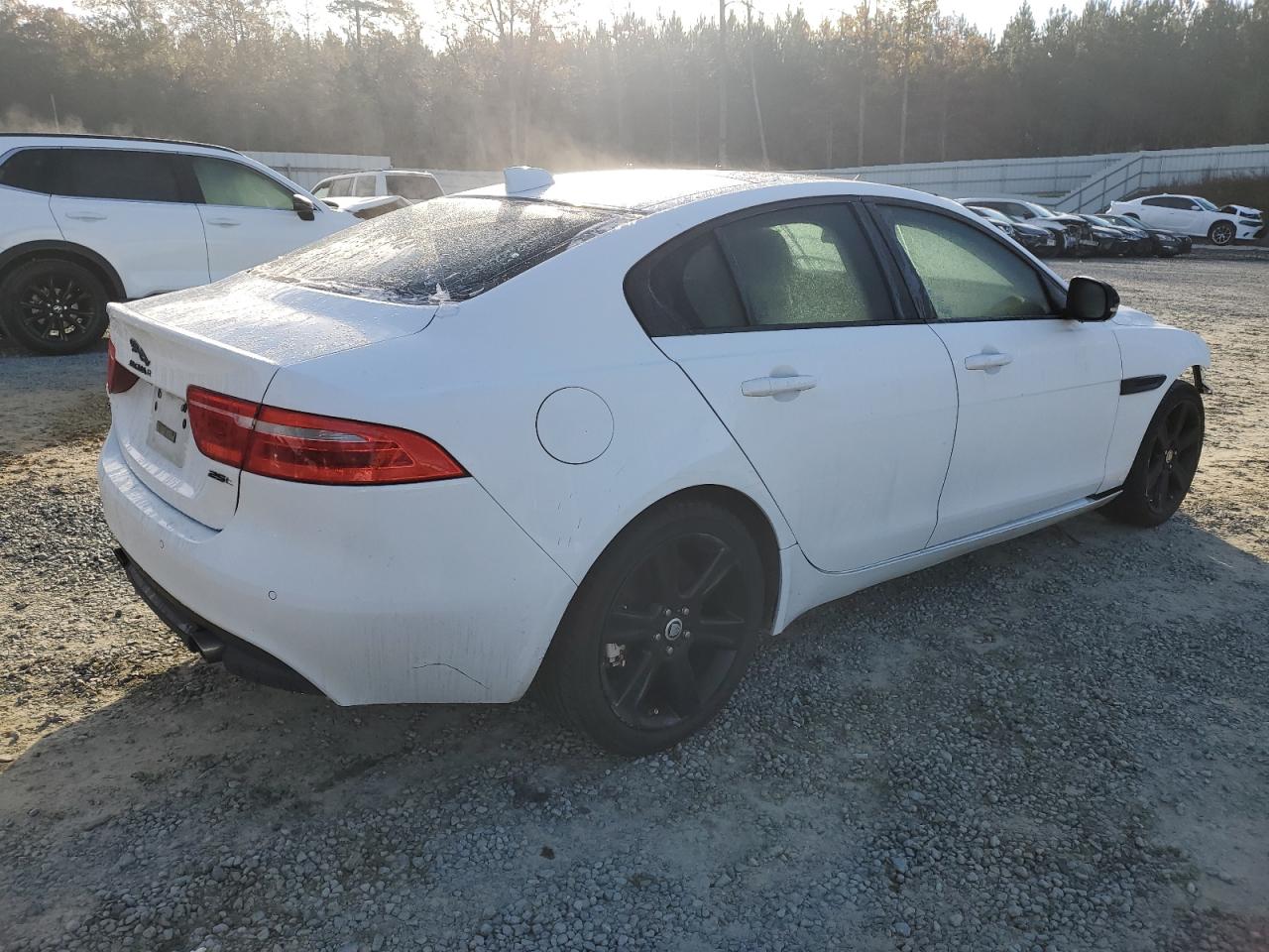 VIN SAJAE4BG7HA964643 2017 JAGUAR XE no.3