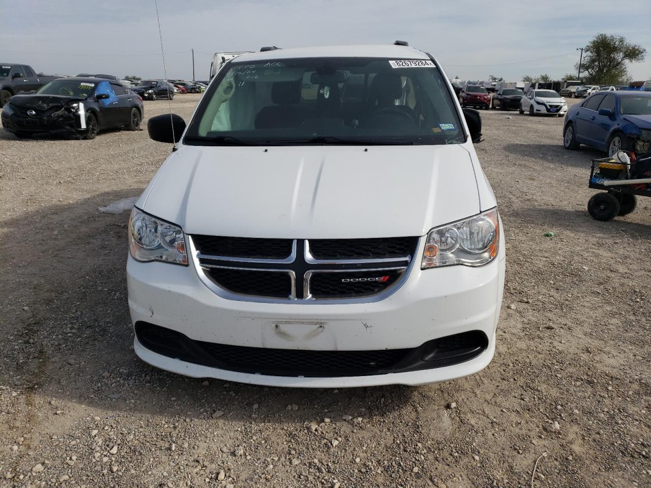 VIN 2C4RDGBG7KR781820 2019 DODGE CARAVAN no.5