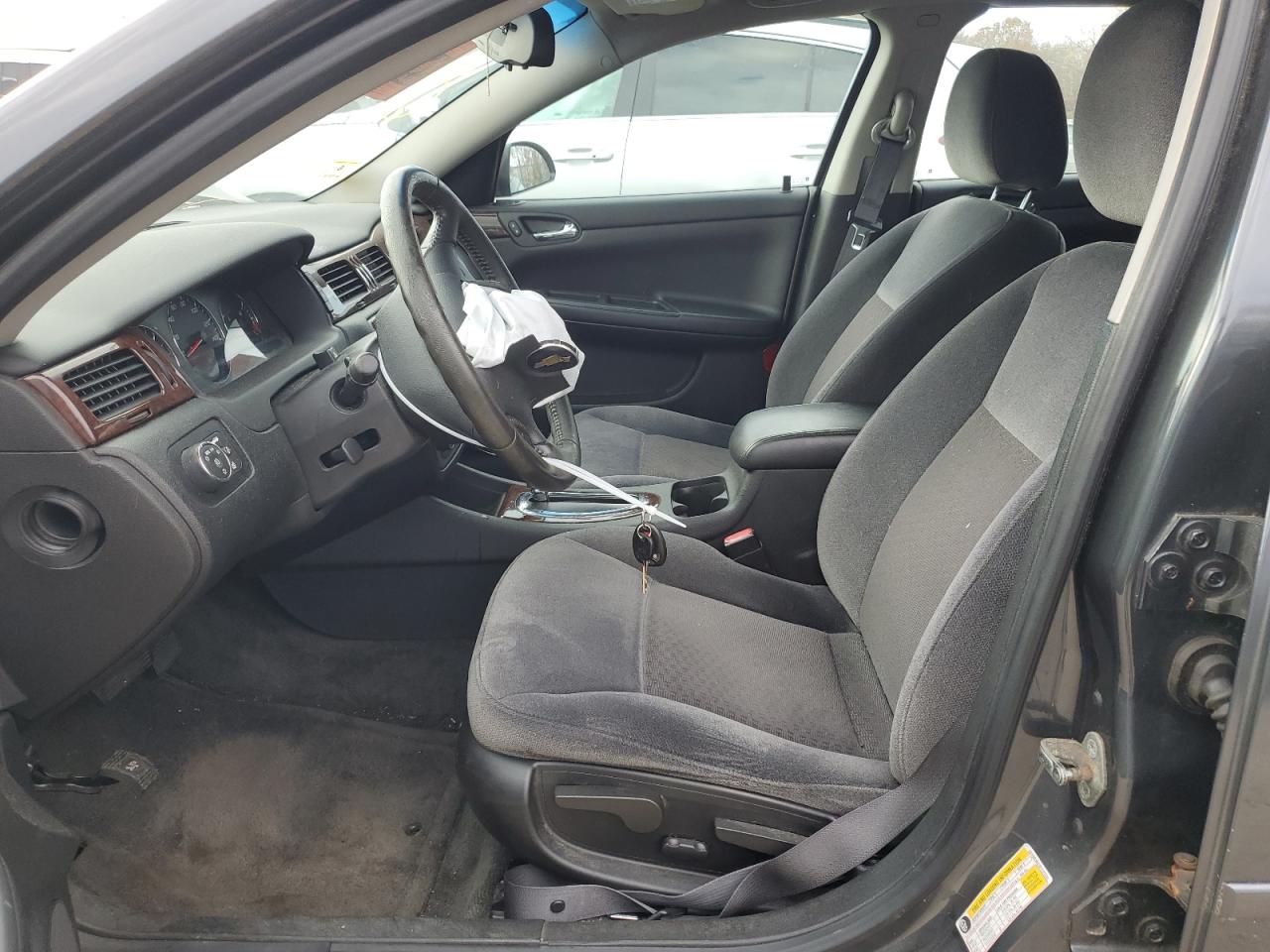 2011 Chevrolet Impala - Image 7