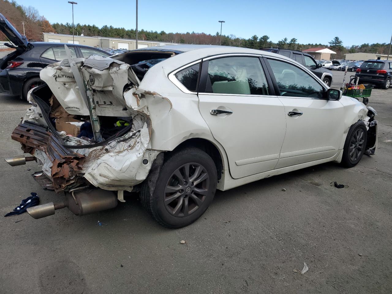 2015 Nissan Altima - Image 3