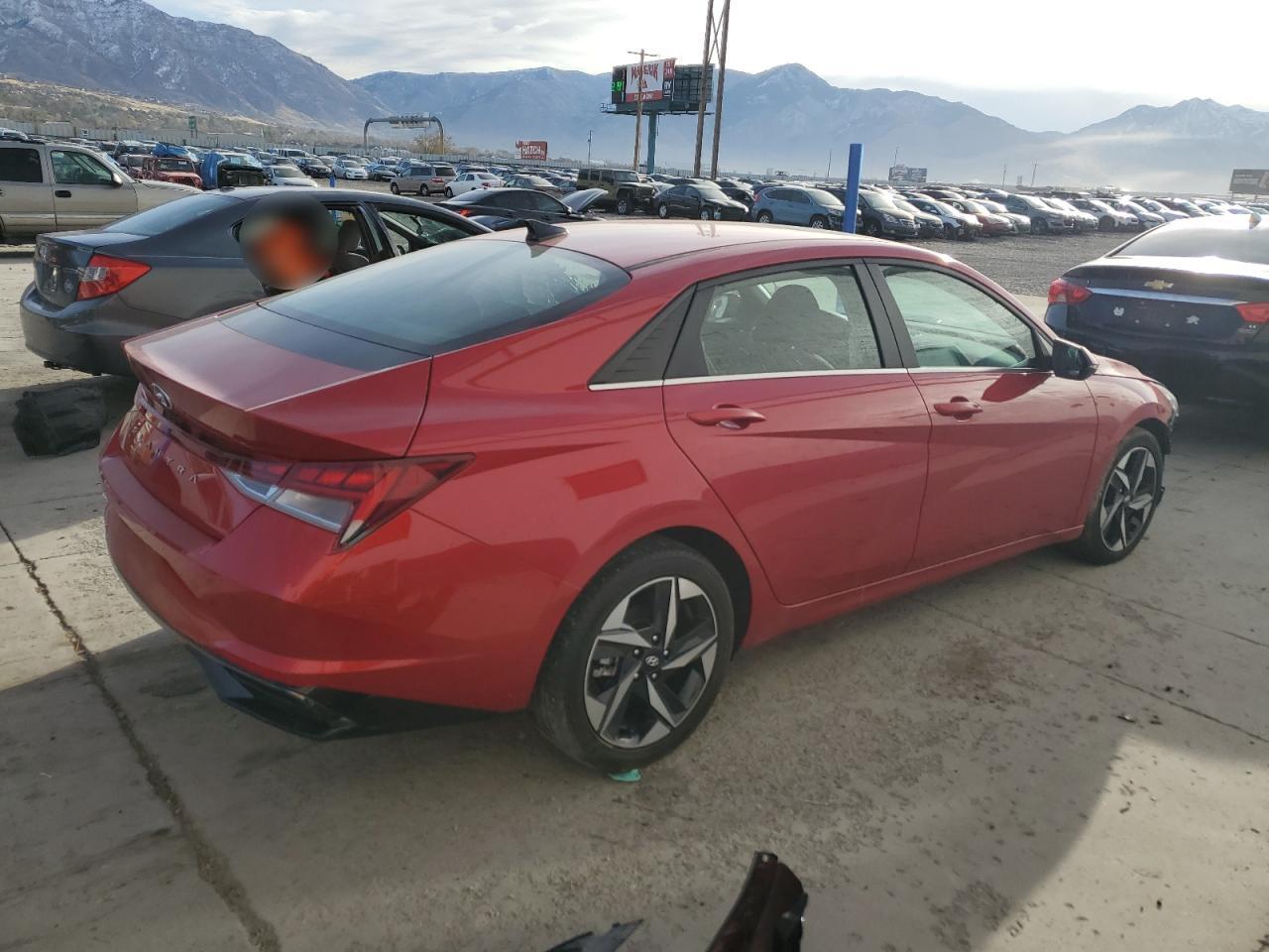 2021 Hyundai Elantra - Image 3
