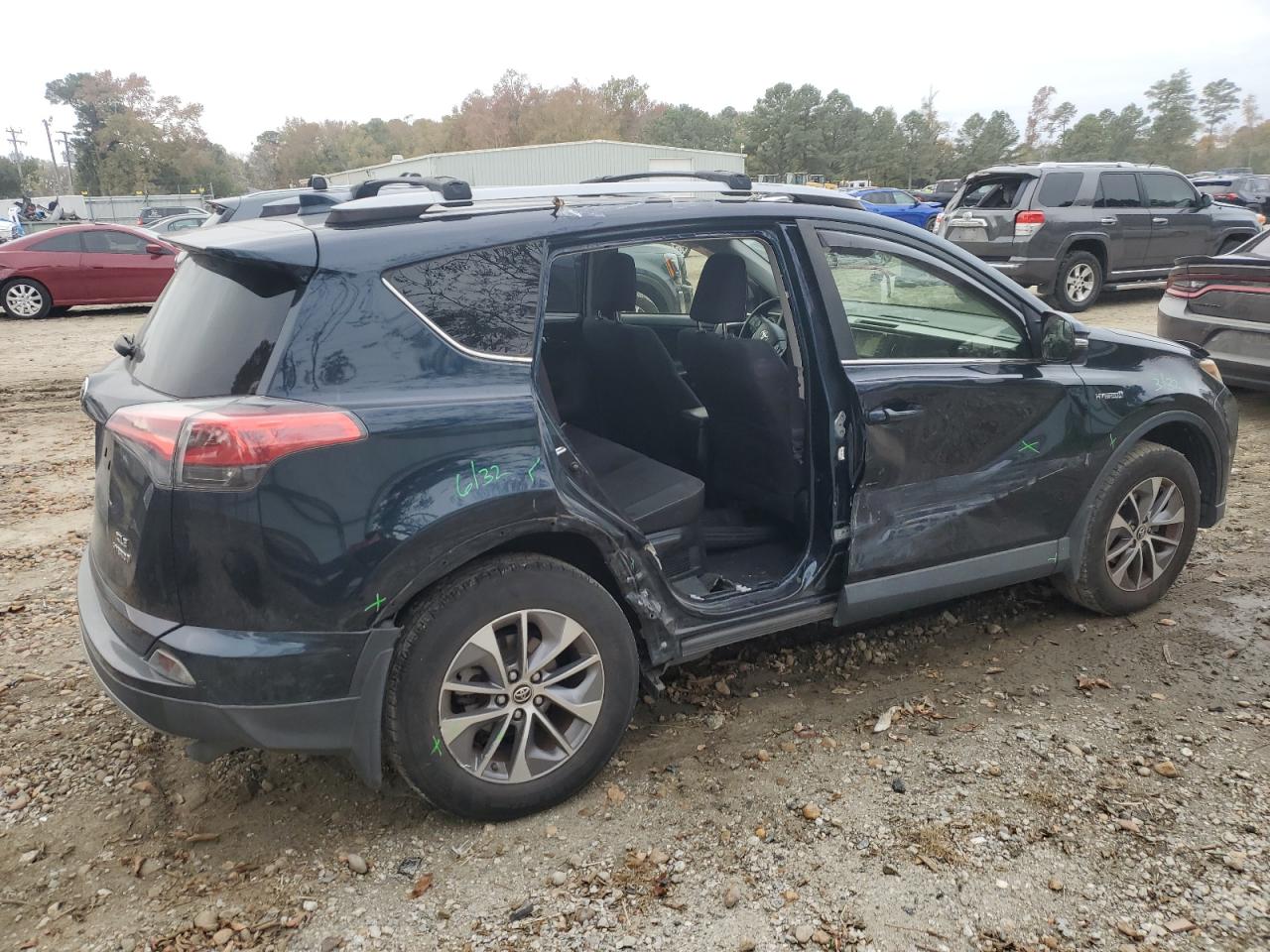 2018 Toyota RAV 4 - Image 3