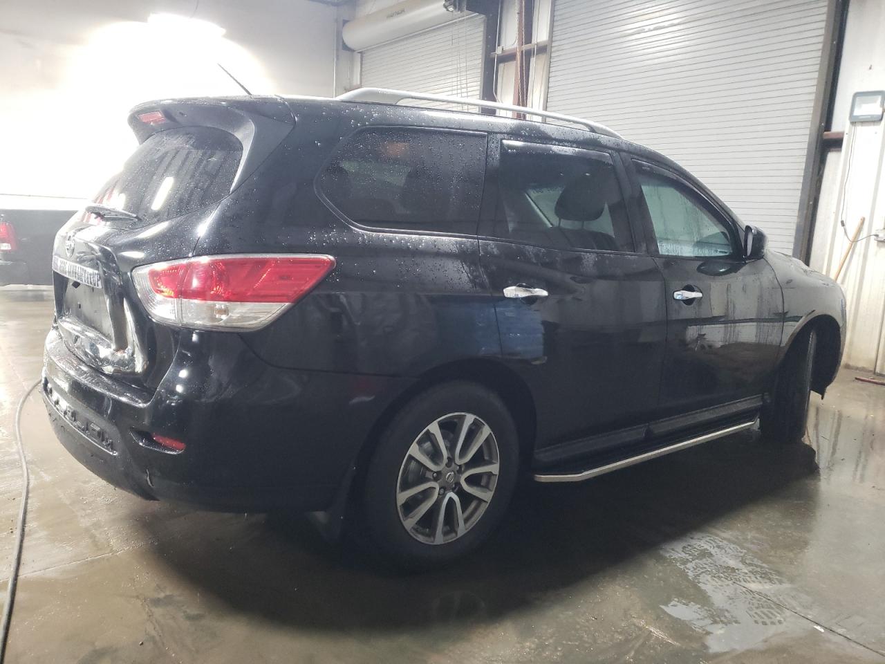 2016 Nissan Pathfinder - Image 3
