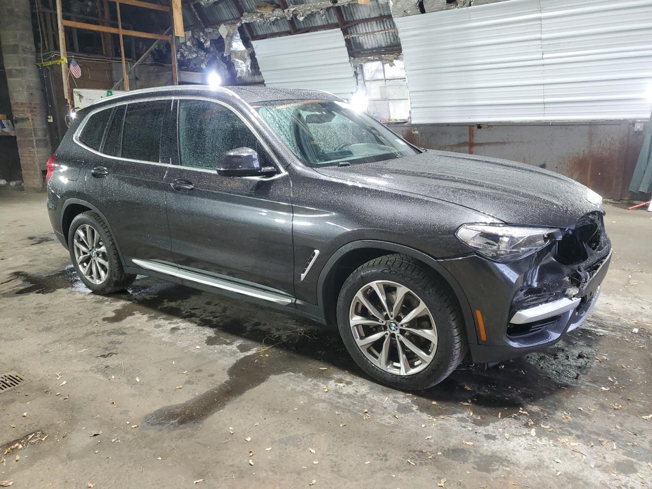 VIN 5UXTR9C5XKLE16588 2019 BMW X3 no.4