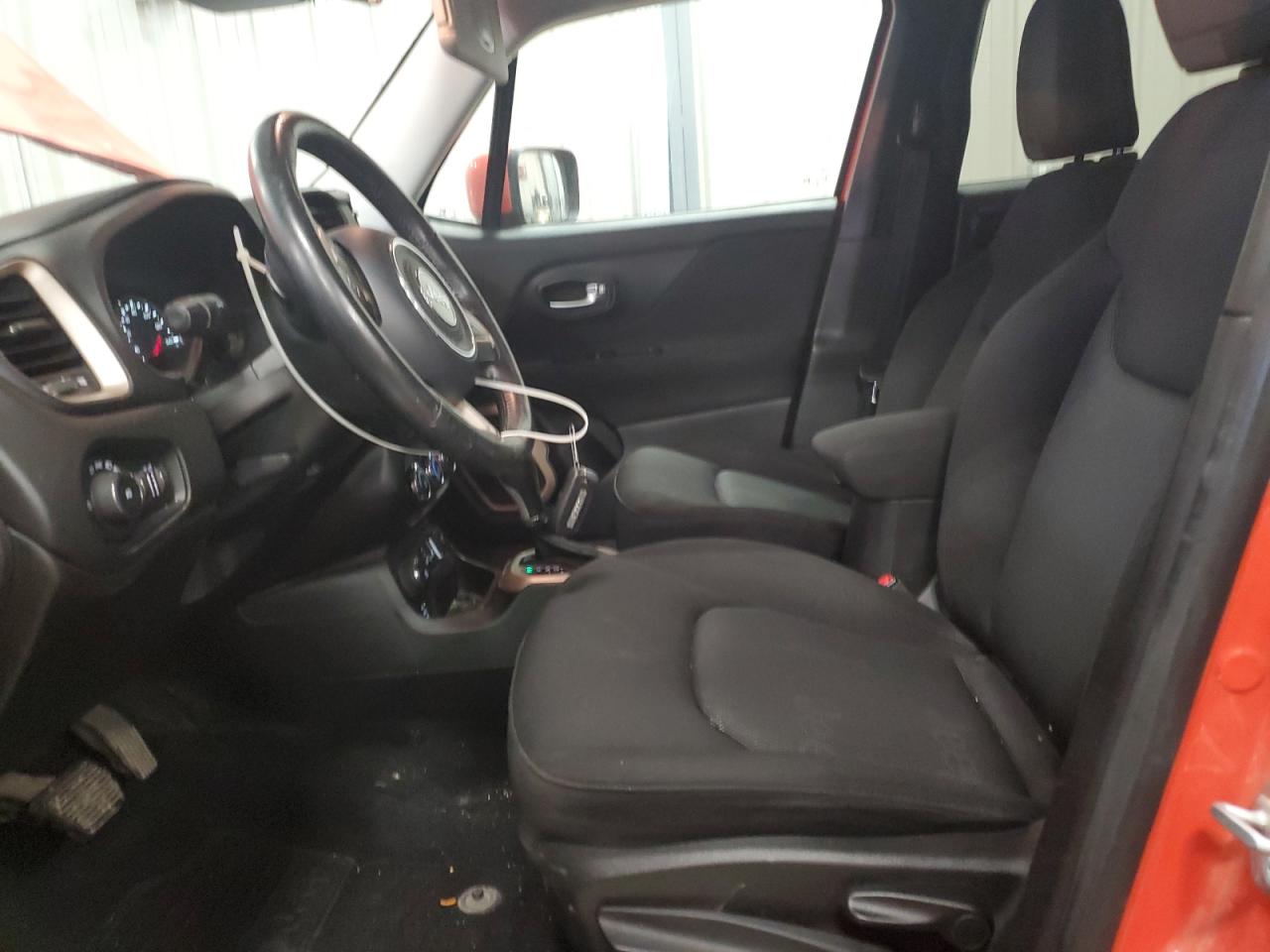 2016 Jeep Renegade - Image 7