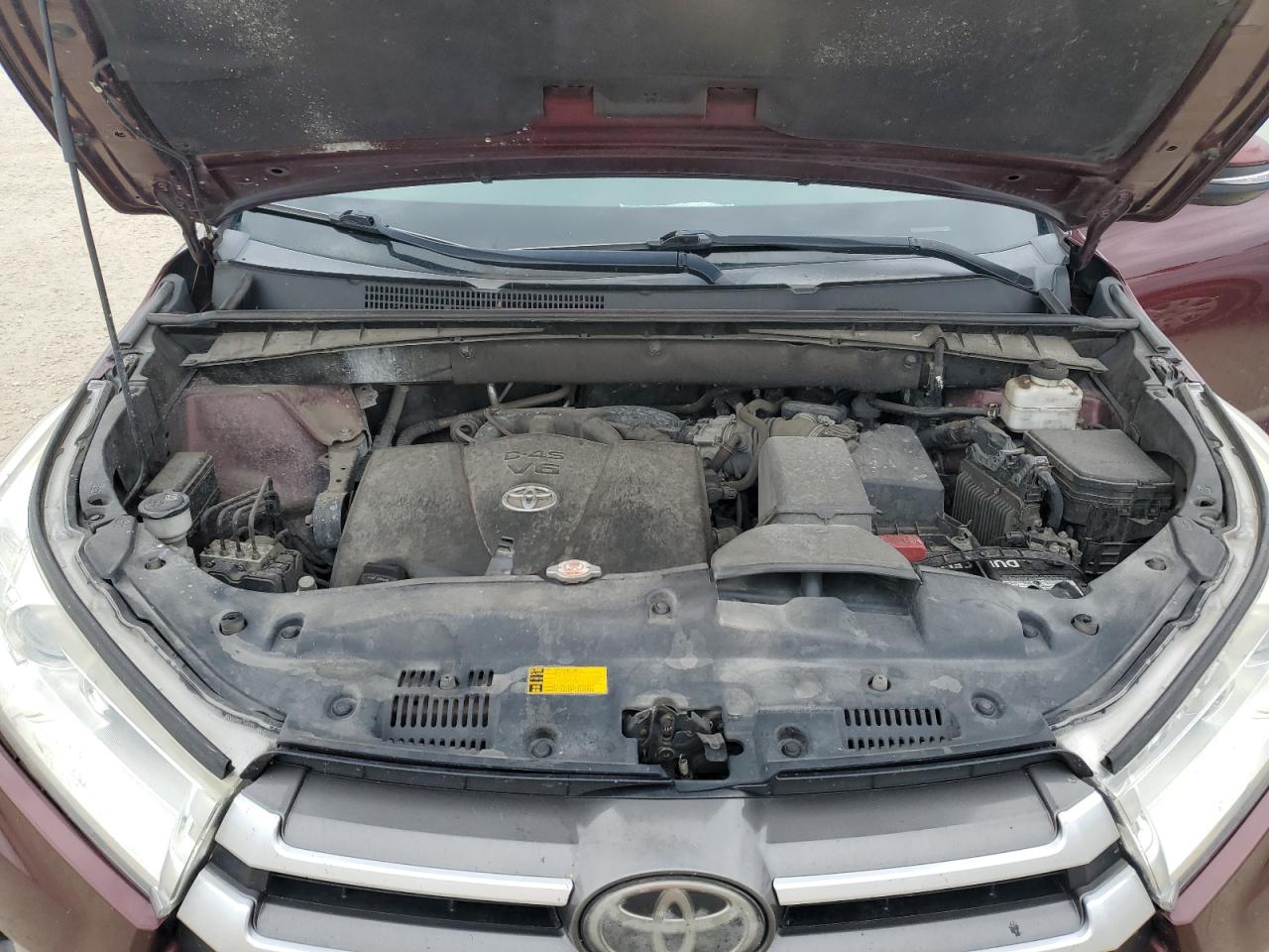 2019 Toyota Highlander - Image 12