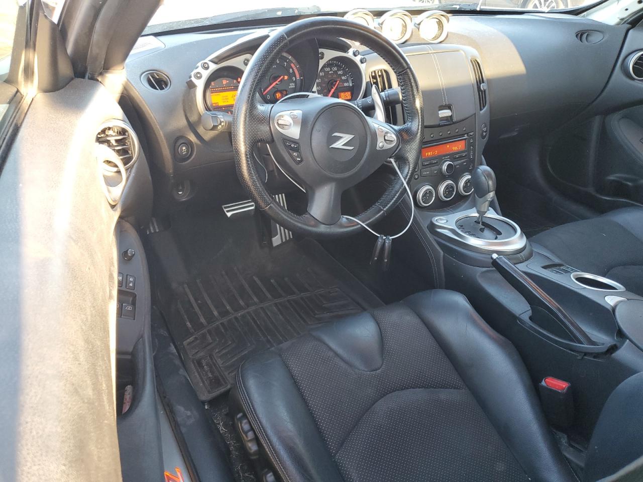 2014 Nissan 370Z - Image 8