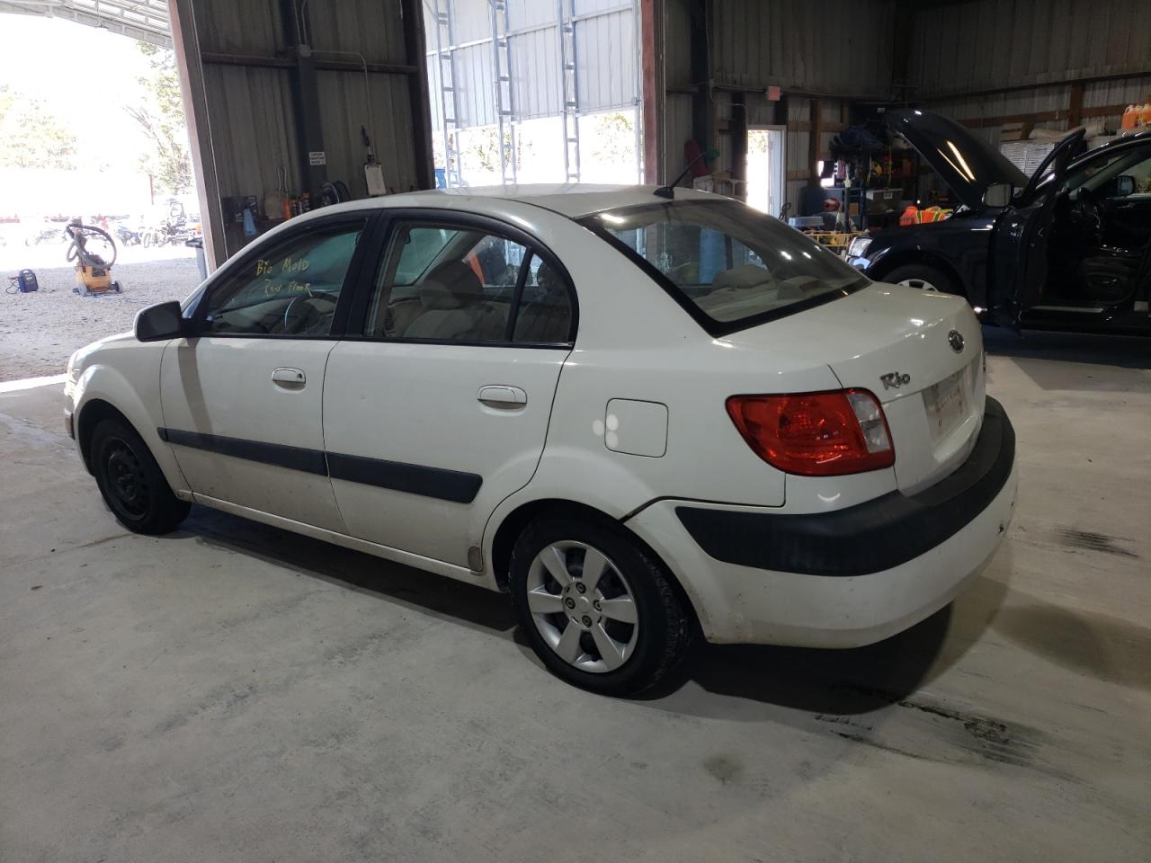 2007 Kia Rio - Image 2