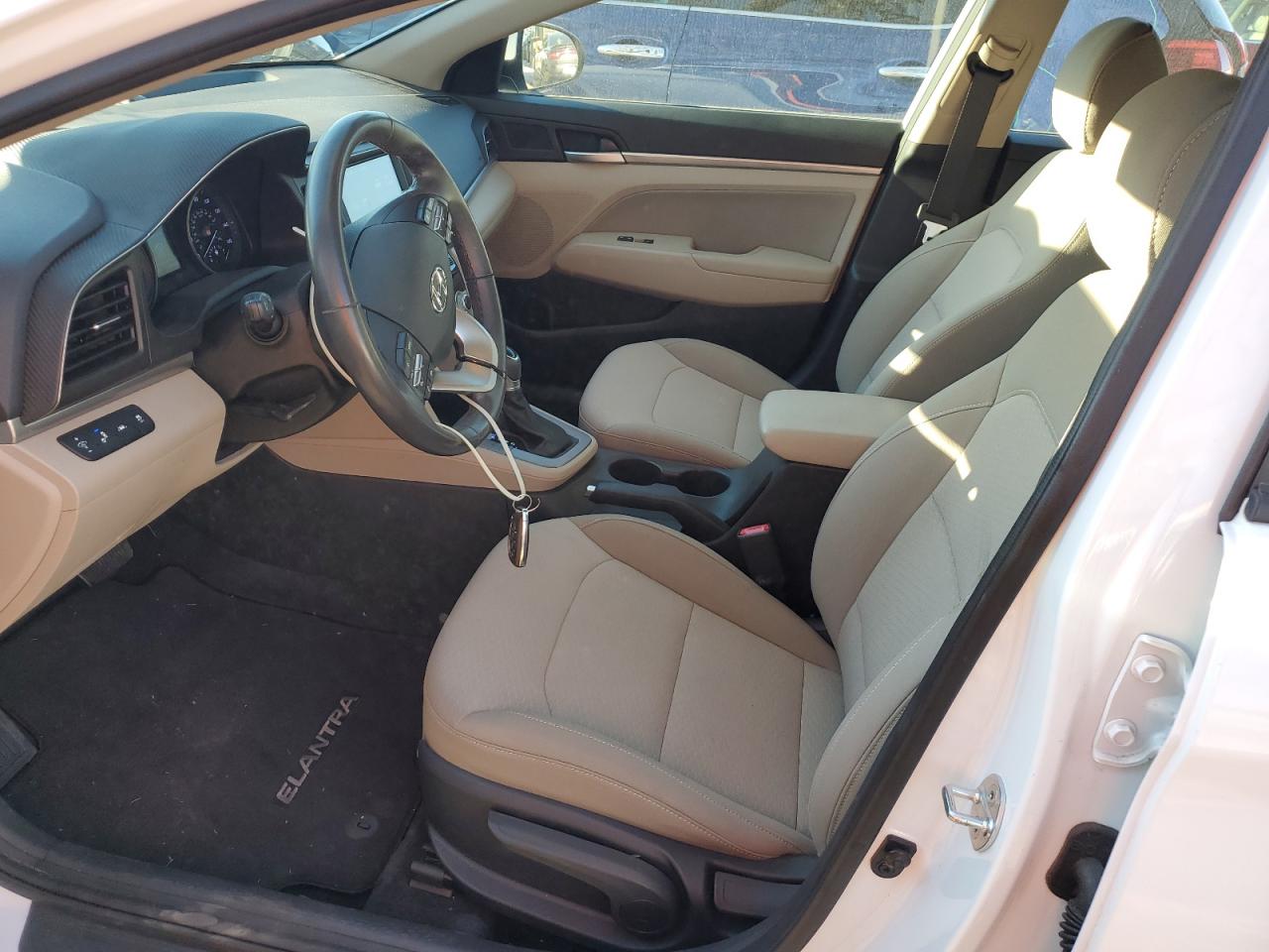 2020 Hyundai Elantra - Image 7