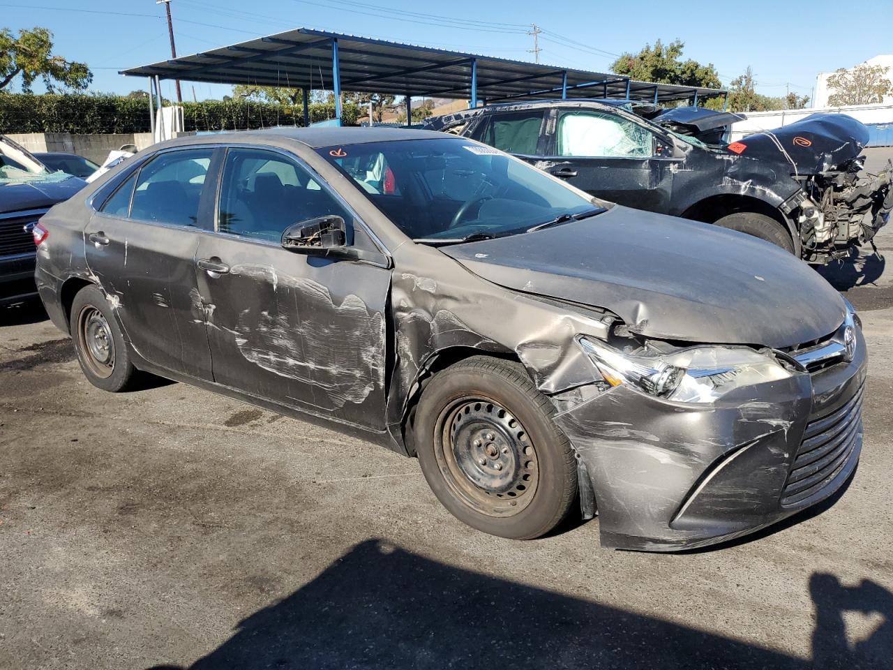 VIN 4T1BF1FK6GU570637 2016 TOYOTA CAMRY no.4