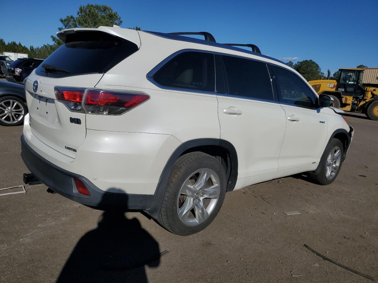 2016 Toyota Highlander - Image 3