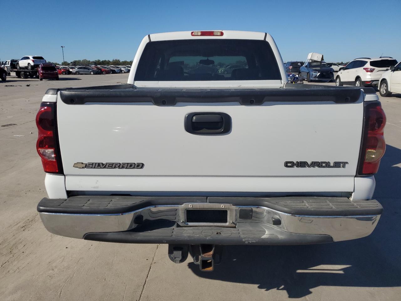 2005 Chevrolet Silverado C1500 VIN: 2GCEC13T351389239 Lot: 80953964