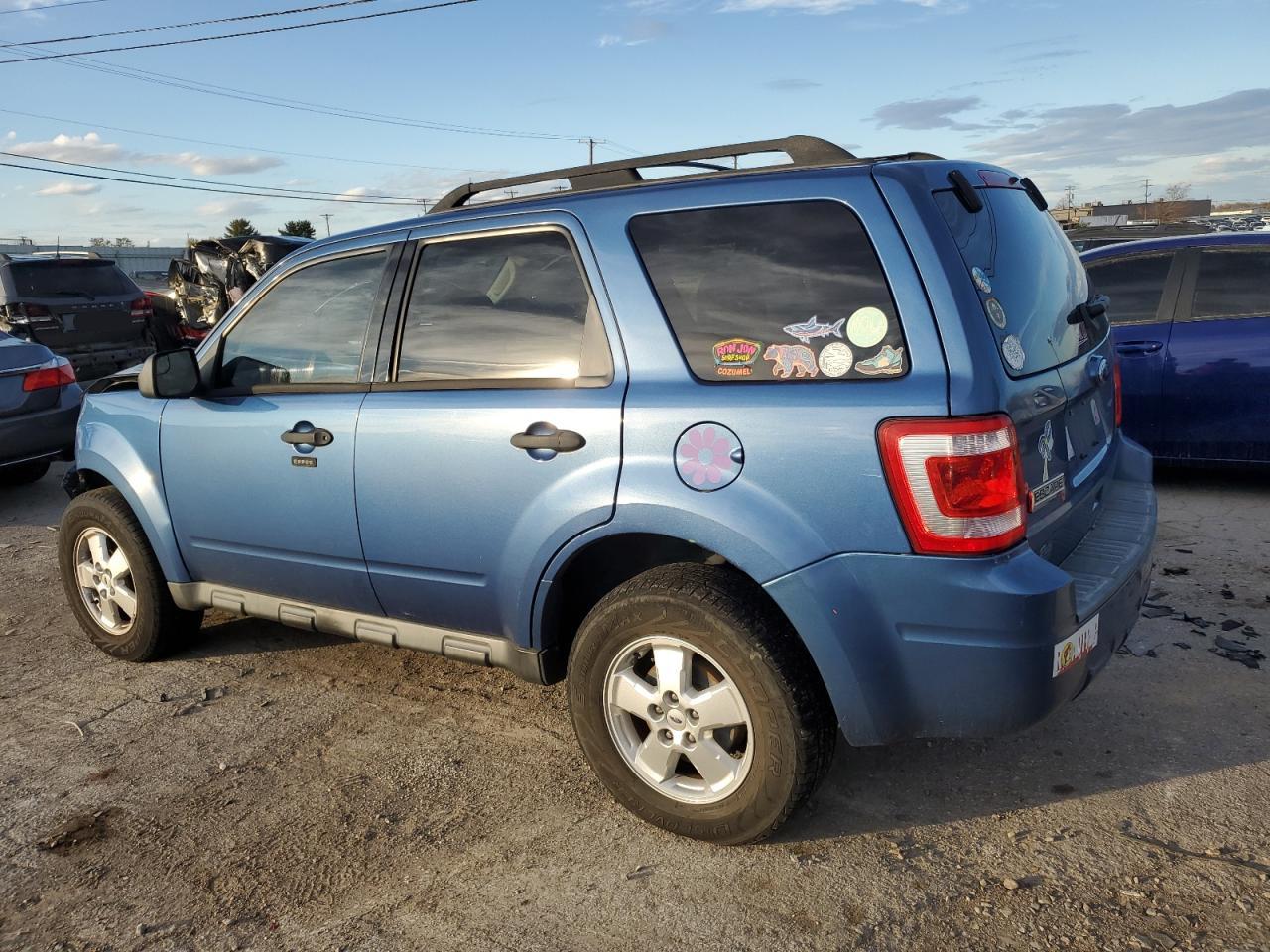 2010 Ford Escape - Image 2