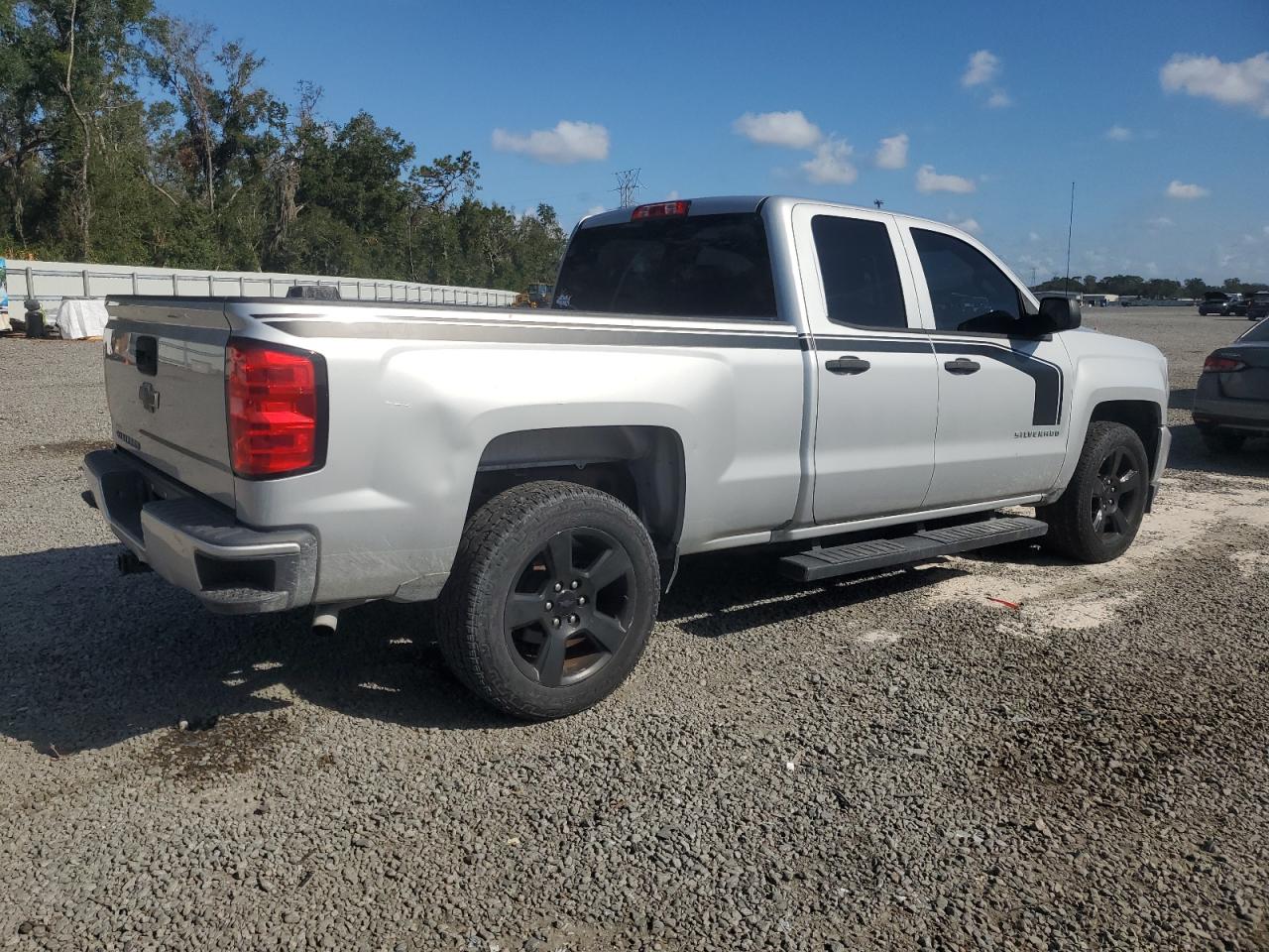 2018 Chevrolet Silverado - Image 3