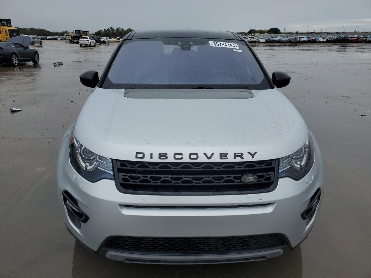 2018 Land Rover Discovery - Image 5
