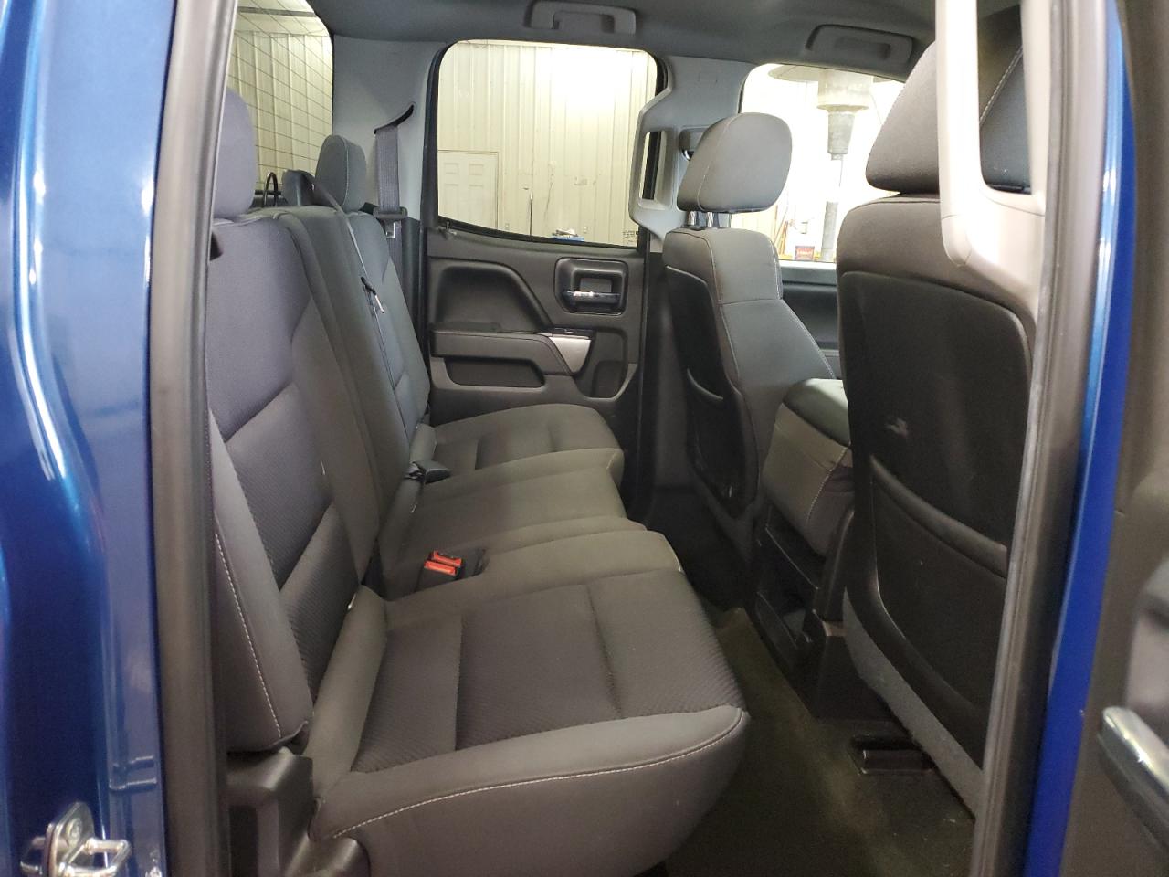 2015 Chevrolet Silverado - Image 11