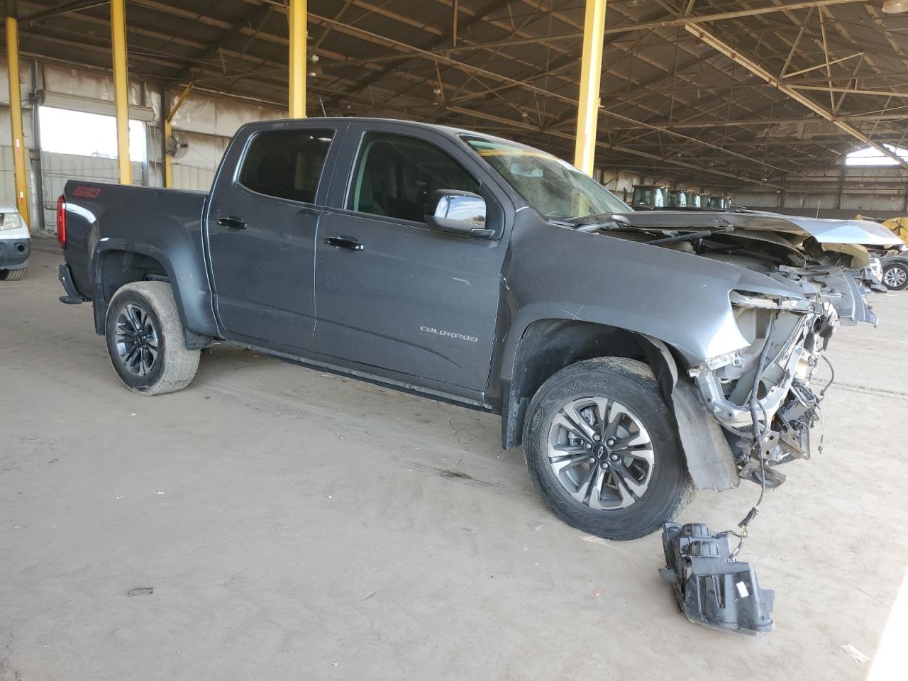 2022 Chevrolet Colorado - Image 4