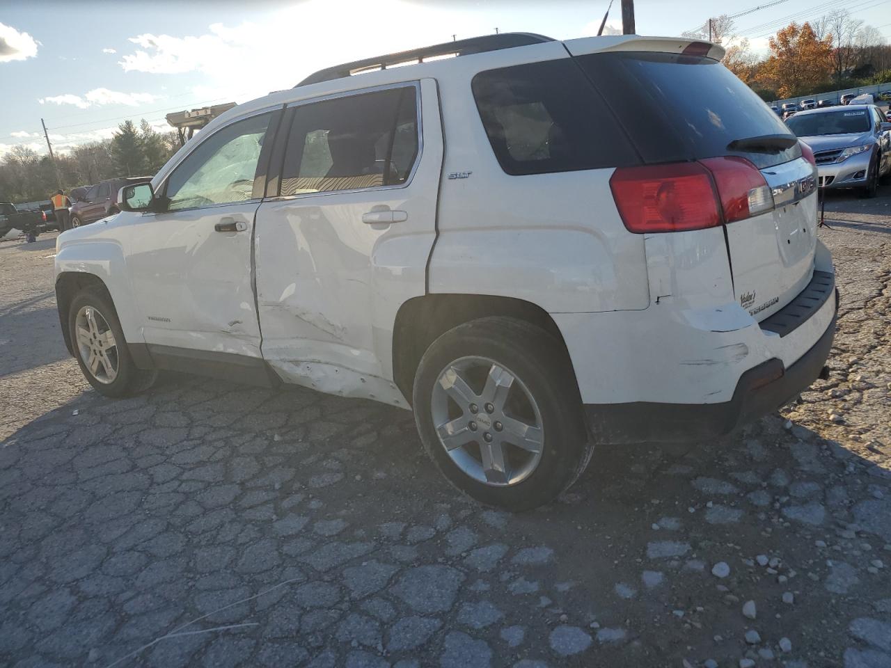 2012 GMC Terrain - Image 2