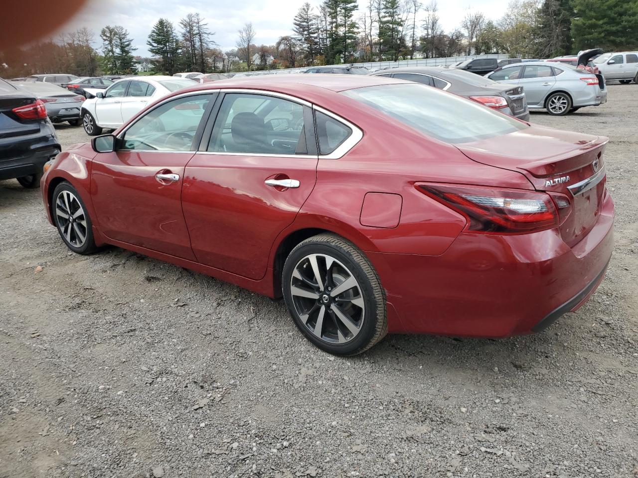 2018 Nissan Altima - Image 2