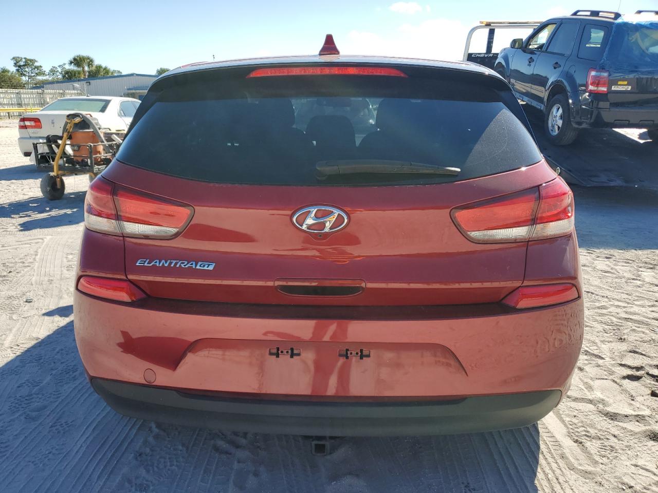 2019 Hyundai Elantra - Image 6