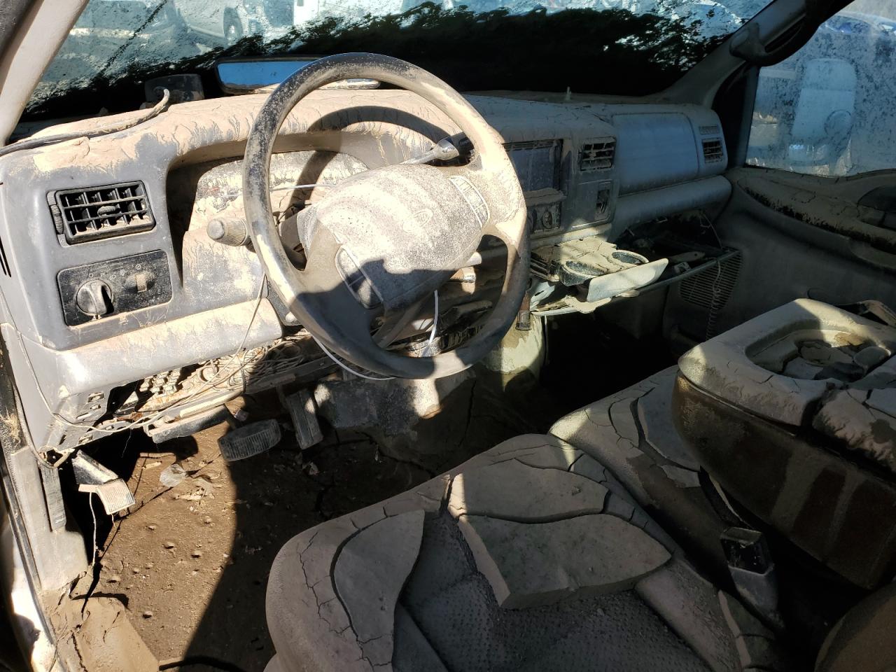 2001 Ford F350 - Image 8