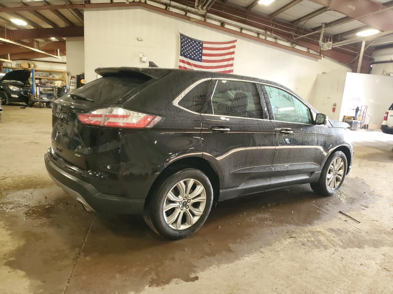2022 Ford Edge - Image 3