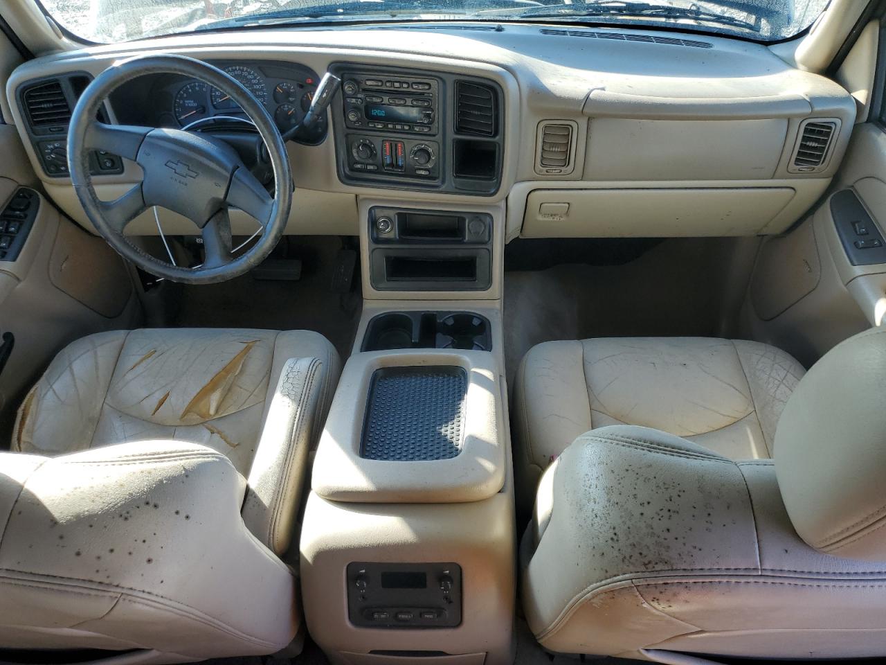 2004 Chevrolet Tahoe - Image 8