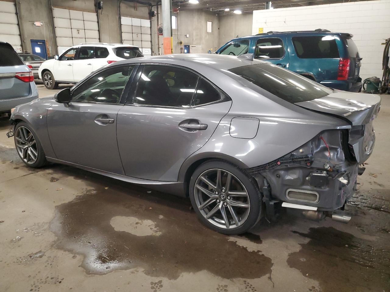 2014 Lexus IS - Image 2