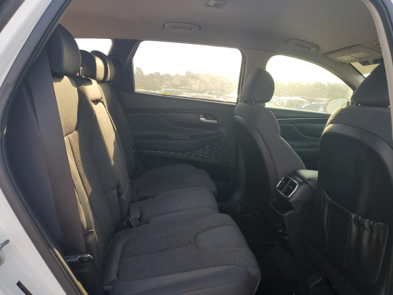 2019 Hyundai Santa Fe - Image 11
