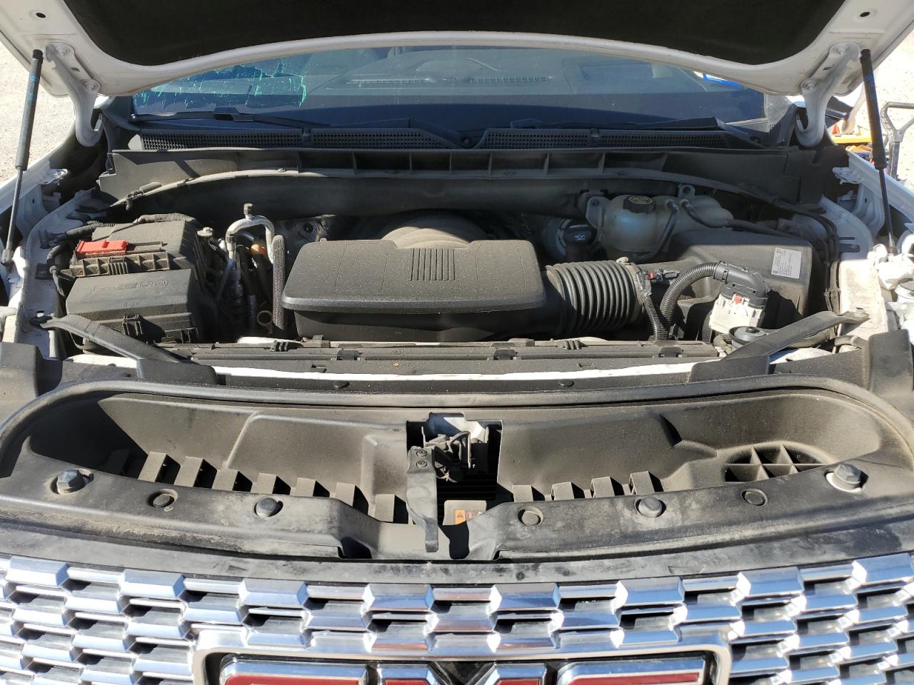 2021 GMC Yukon - Image 12