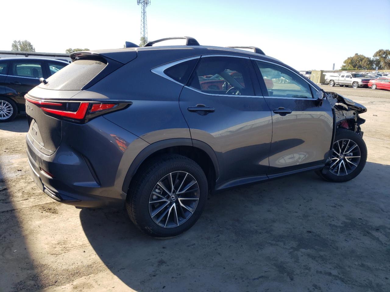 VIN 2T2GKCEZ8PC014161 2023 LEXUS NX 350H no.3