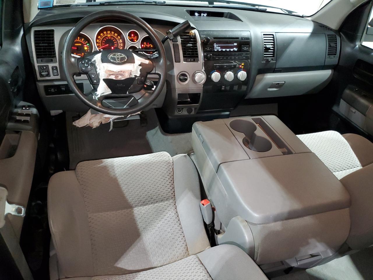 2011 Toyota Tundra - Image 8