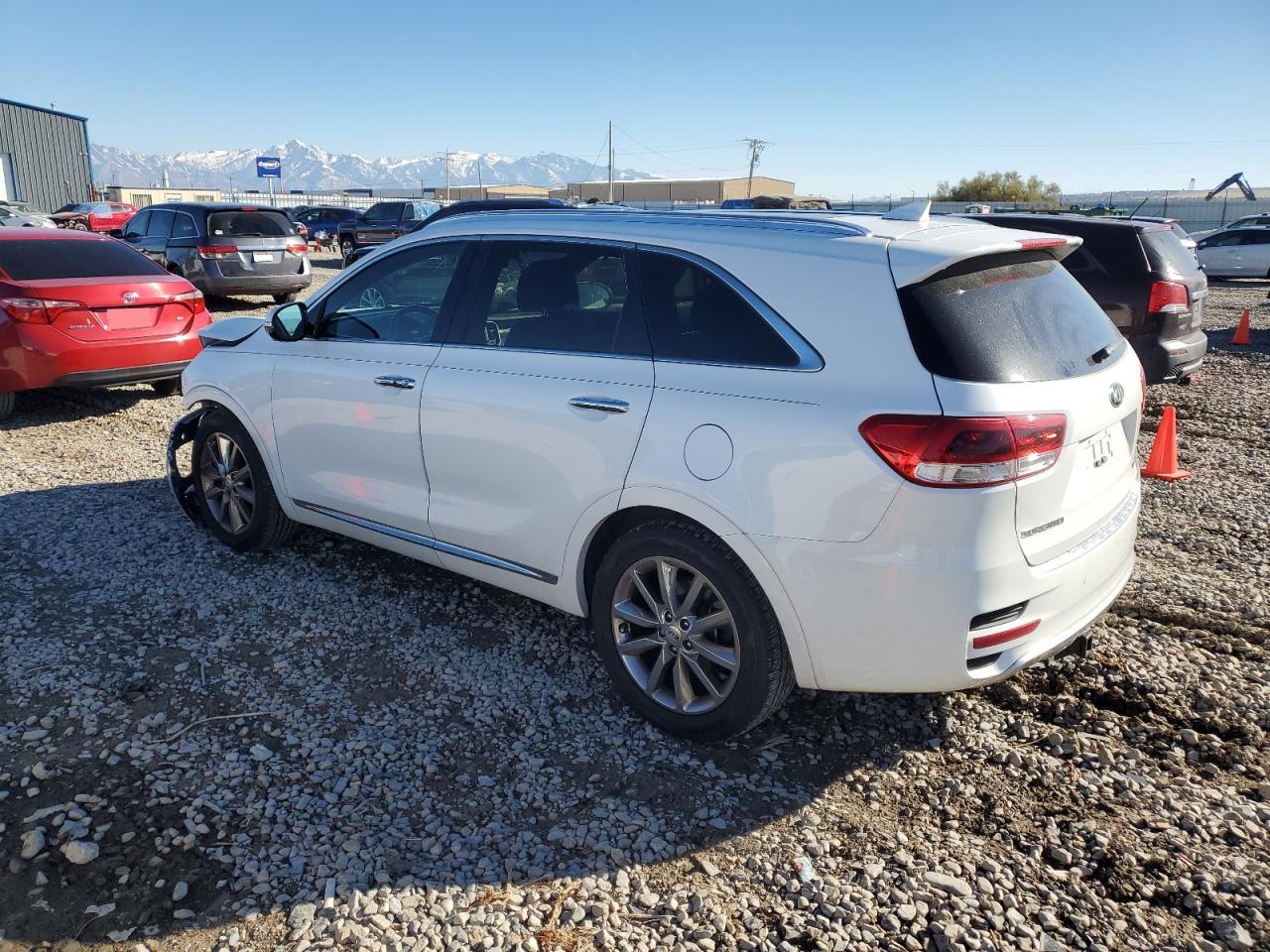 2017 Kia Sorento - Image 2